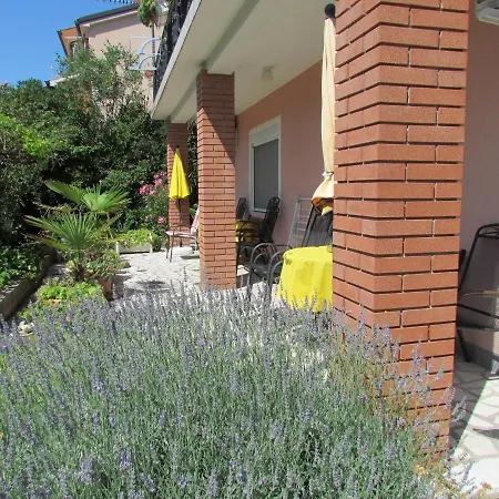 Apartments Bura & Jugo, Cres, Without Stress Exterior photo