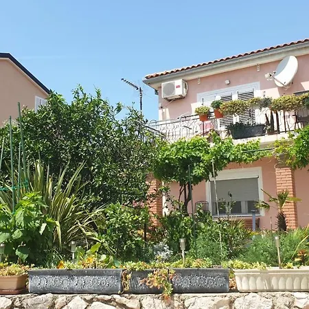 Apartments Bura & Jugo, Cres, Without Stress Exterior photo