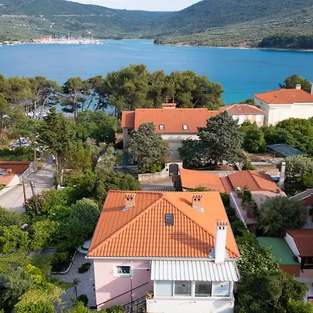 Apartments Bura & Jugo, Cres, Without Stress Exterior photo