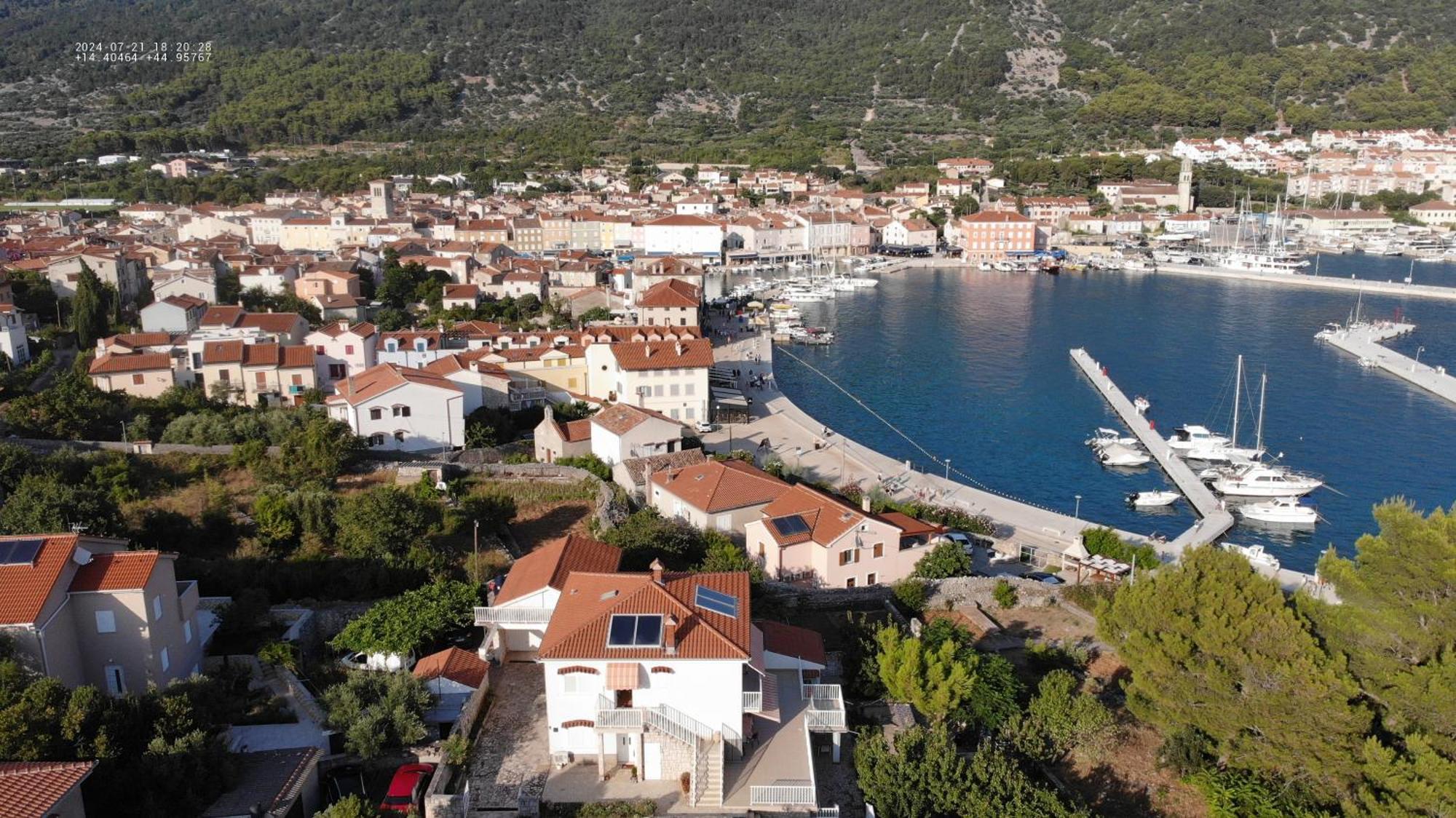 Apartments Bura & Jugo, Cres, Without Stress