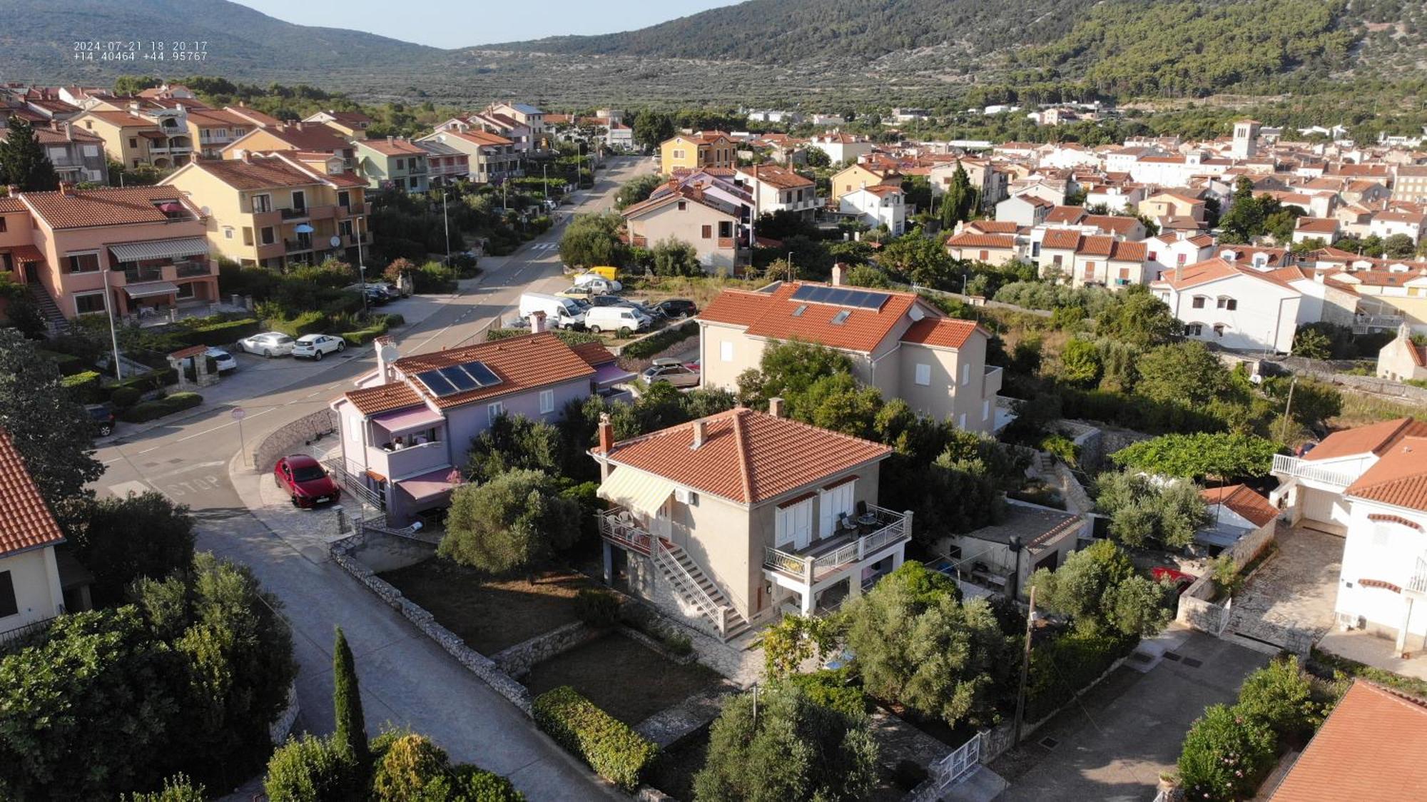 Apartment Apartments Bura & Jugo, Cres, Without Stress